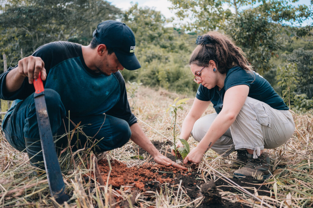 Help indigenous women conserve the environment