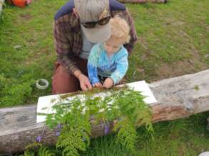 Tiny Tots making nature crowns