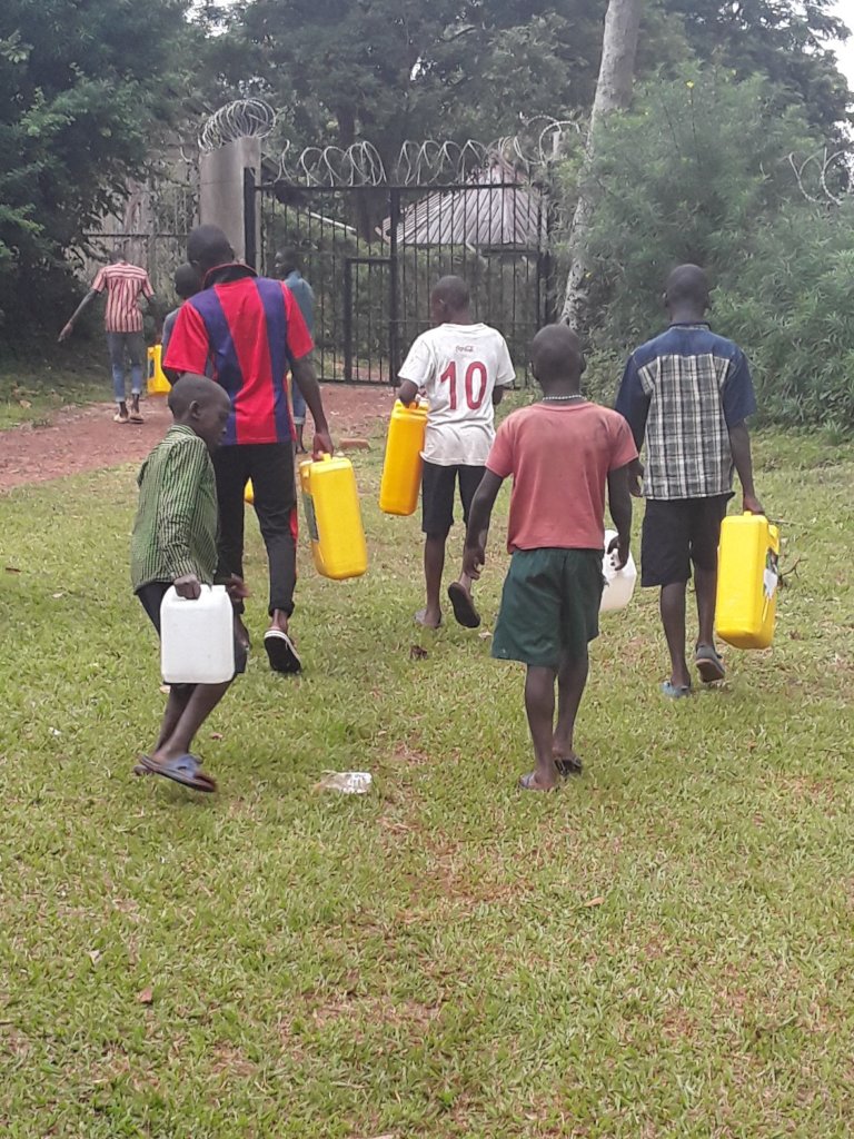 Give safe water to 82 Ugandan orphans