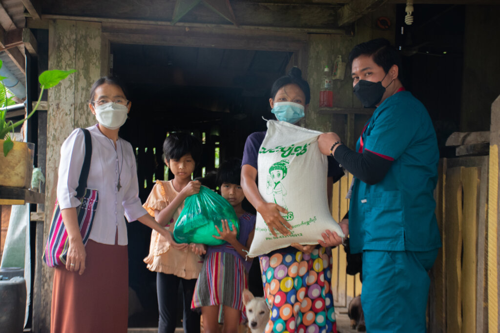 MedAcross support HIV families in Myanmar