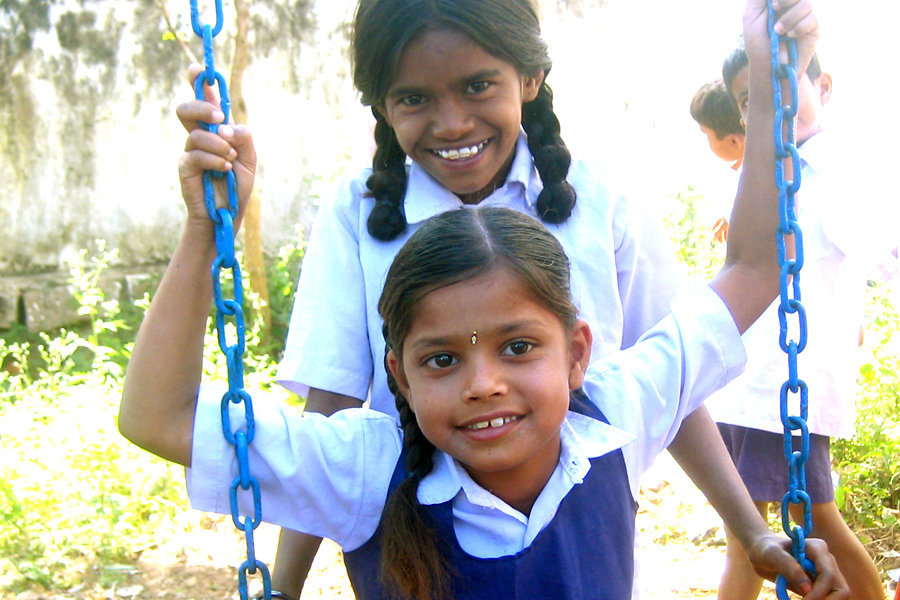 Education for 100 Girls in an urban slum in India