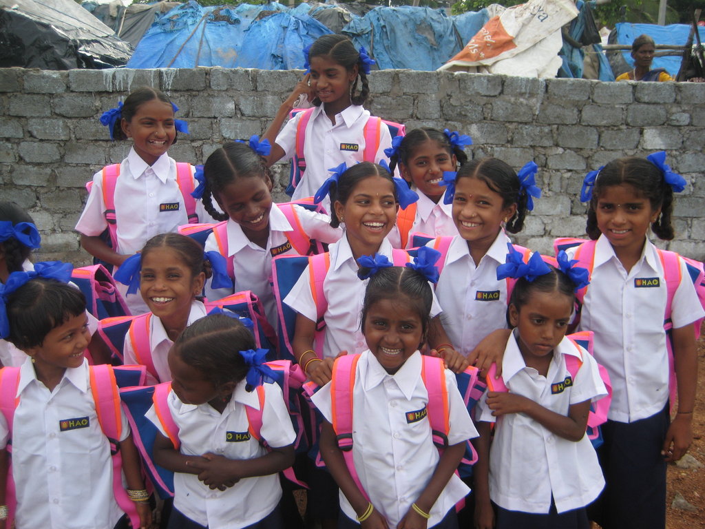 Education for 100 Girls in an urban slum in India