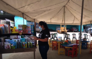 Outdoor library activities in La Libertad