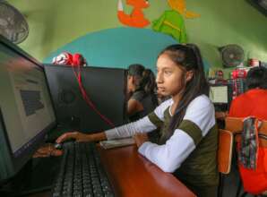 Highschool students in Nuestro Futuro NDG.