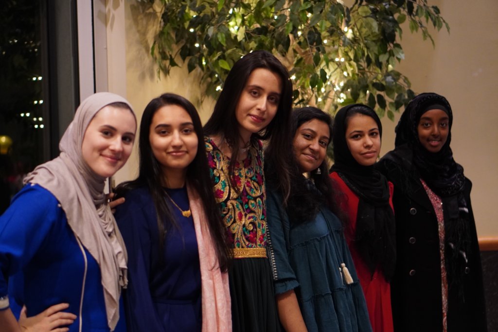 Support CT Refugee Women and their Families