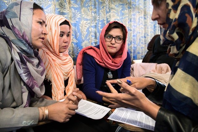 Support CT Refugee Women and their Families