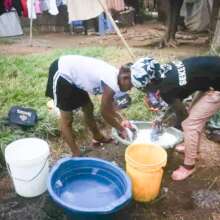 WASHING UP AND LAUNDRY TIME