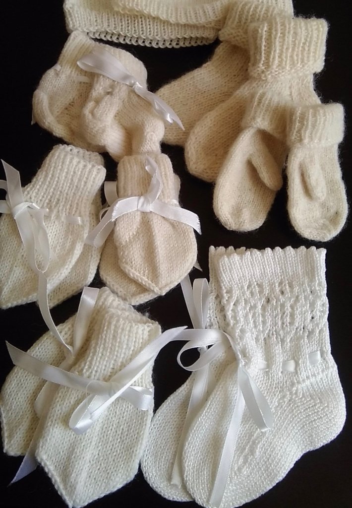 Wool socks to keep babies warm and healthy!