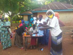 Trainees learn to use the sewing machine