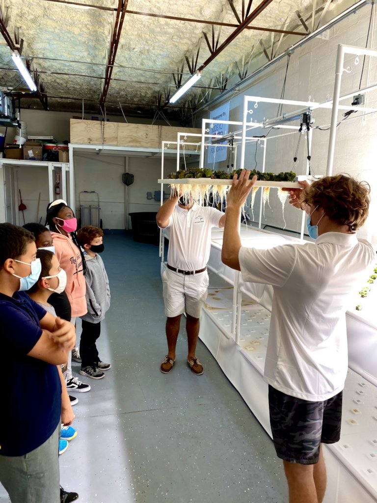 Provide Fresh Meals to 30,000+ People in Florida