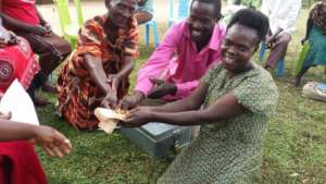 Booster grants to 10 rural women's groups in Ugand