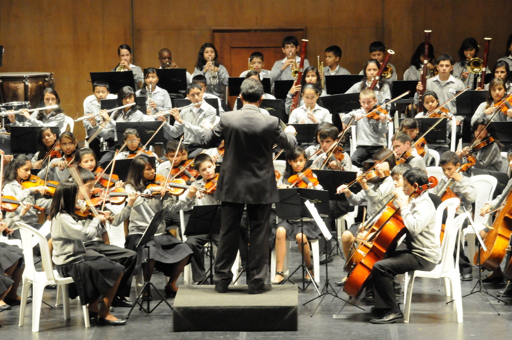 Music for underpriviledged children in Colombia