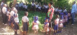 A lesson about carrots in the school garden