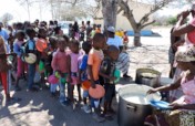 Providing school lunches to kids in Mozambique