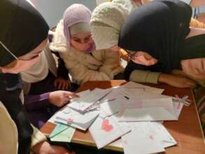 Soar Girls in Ouarzazate write letters to Yasmine