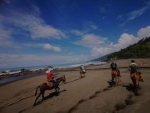 Travel by sea and land to reach the Guaymi school