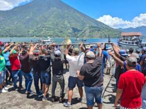 Removing the pens from the lake