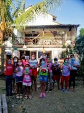 Club de Ninos, reading Eric Carle's Books.