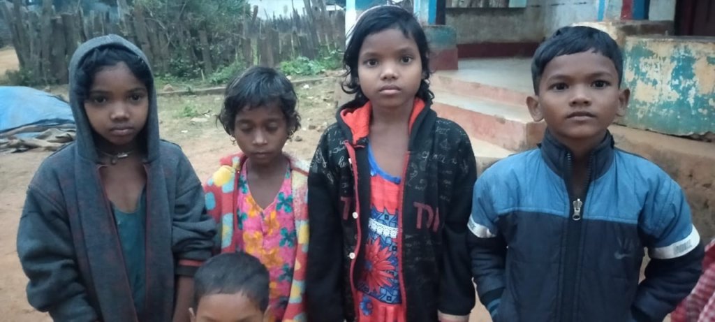 Donate winter clothes to the homeless in Gujarat