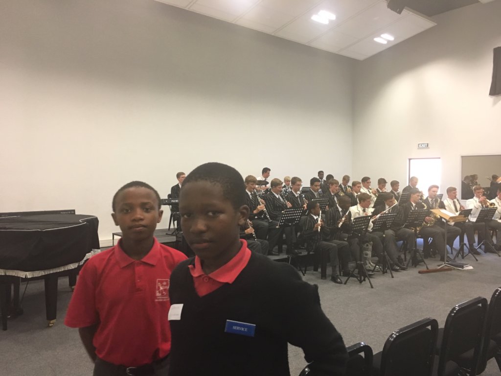 Help Ahlume to reach his dream to become a pilot