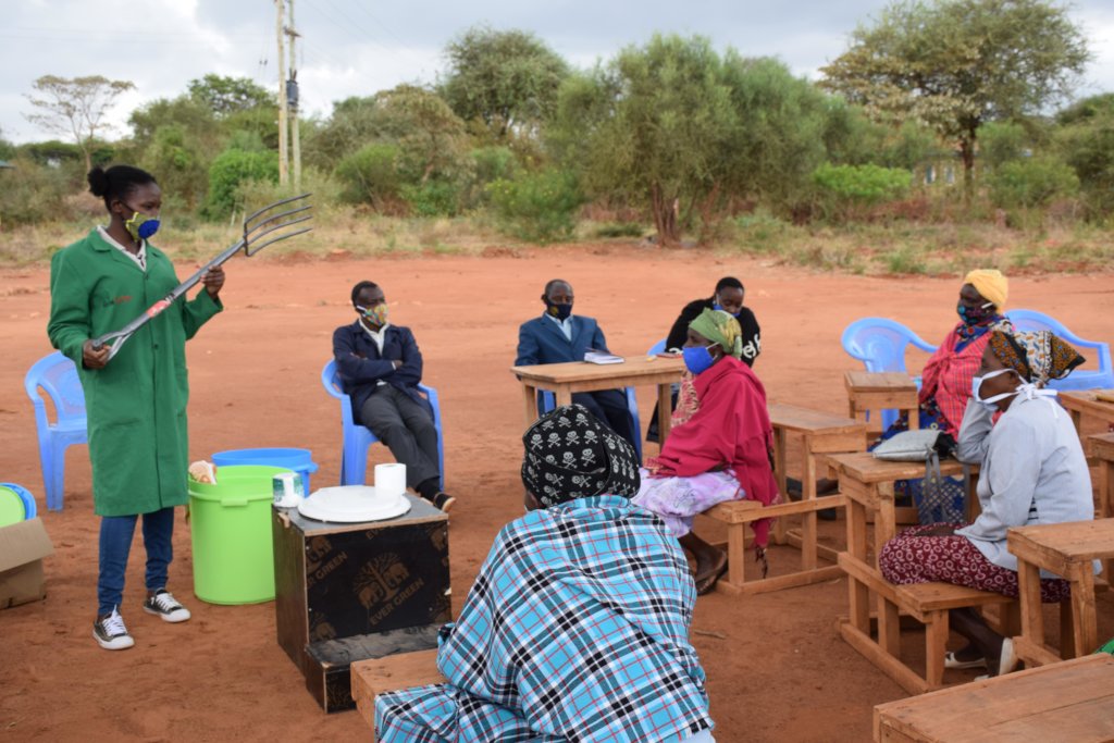 Clean Composting Toilets at Kisola PS!