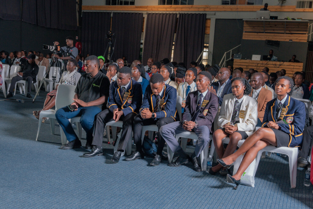 Develop 2,000 future business leaders in Zimbabwe