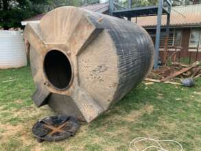 Water tank before cleaning