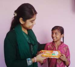 Girl with sanitary napkin Picture 3