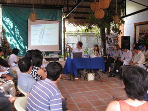 GlobalGiving presentation at the workshpo