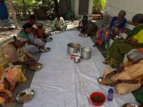 Feed elderly in need in Kurnool