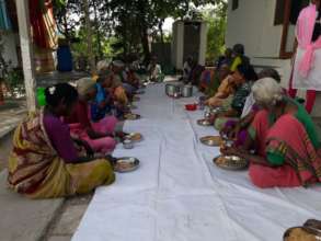 NGO feeding oldage people in AndhraPradesh Helpage