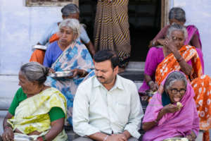 Old Age people charity in india providing food