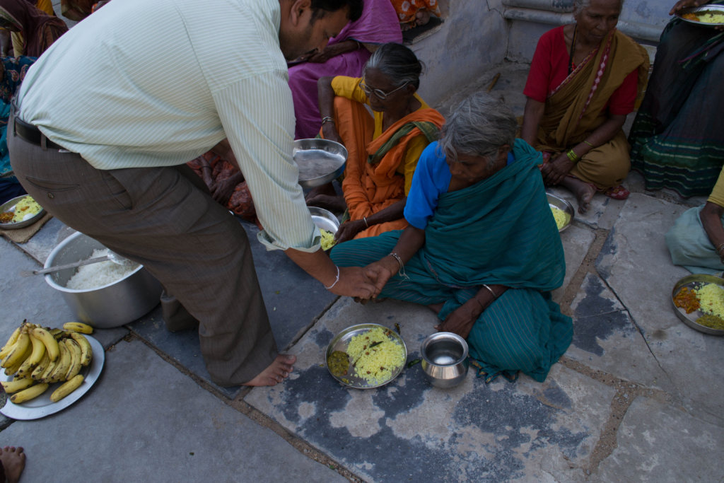 Empower oldage persons by donating online for food