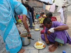 meals sponsorship to destitute elders in india