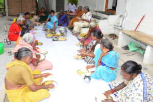 NGO in India providing good meals for poor elders