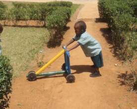 a child learning to move using local device