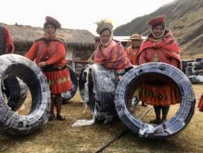 Llama Guild Members receive irrigation materials