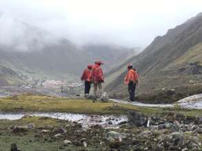Viewing water harvesting sources in Huacahuasi