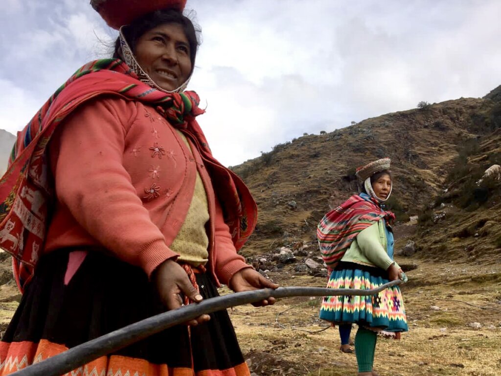 Help llama farmers access water to improve pasture