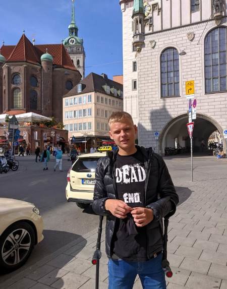 Urgent help needed for a teenage cancer survivor!