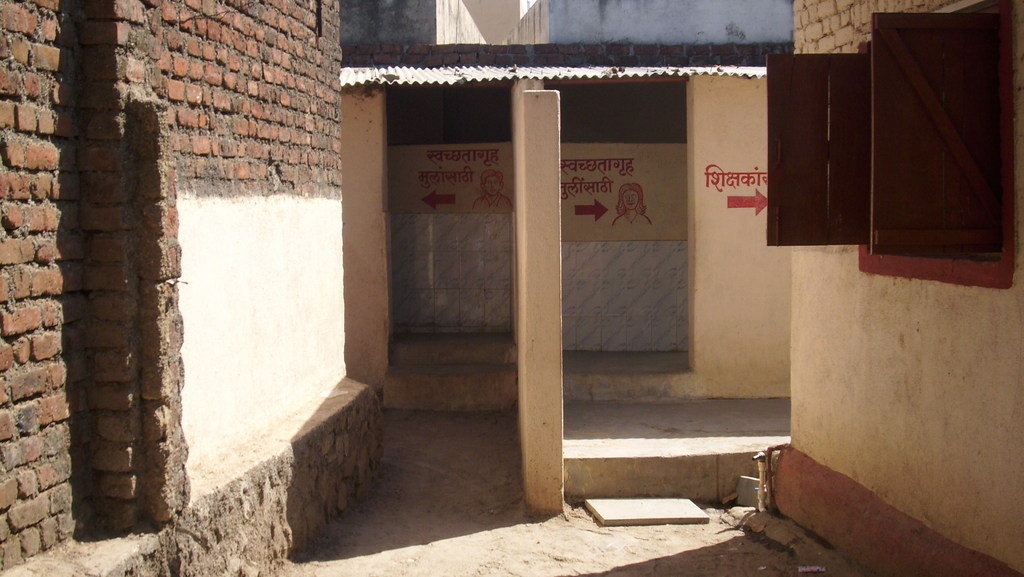 Sanitation and counseling for 3000 kids in india
