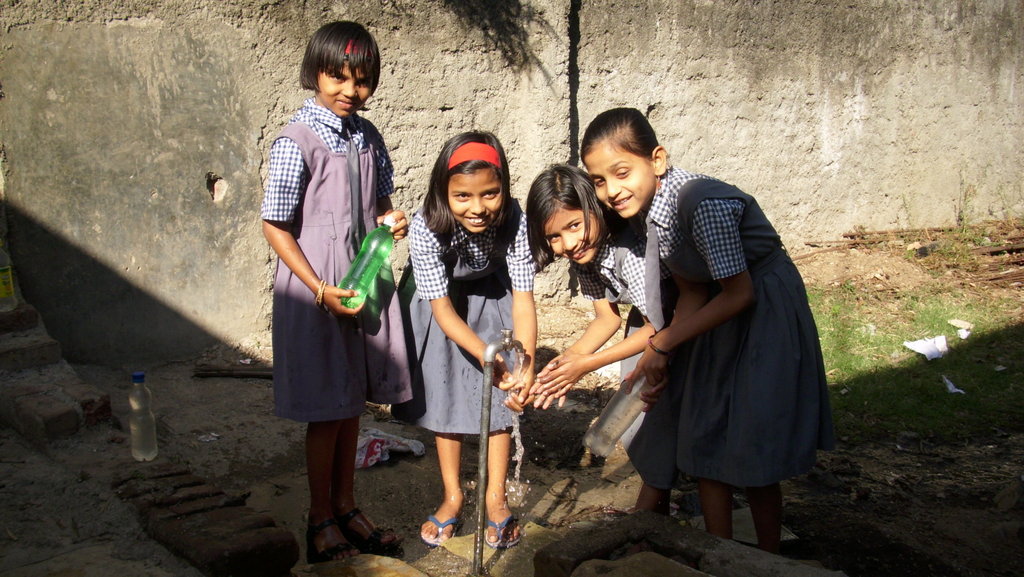 Sanitation and counseling for 3000 kids in india