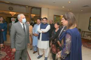 President Alvi Meets Dr. Mubina Agboatwalla