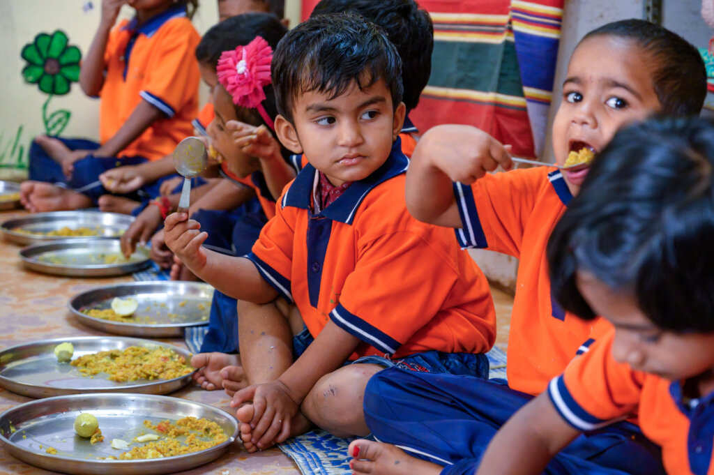 Provide Nutrition to Migrant Children For a Year