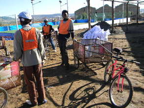 The ReCYCLE team getting ready to ride out