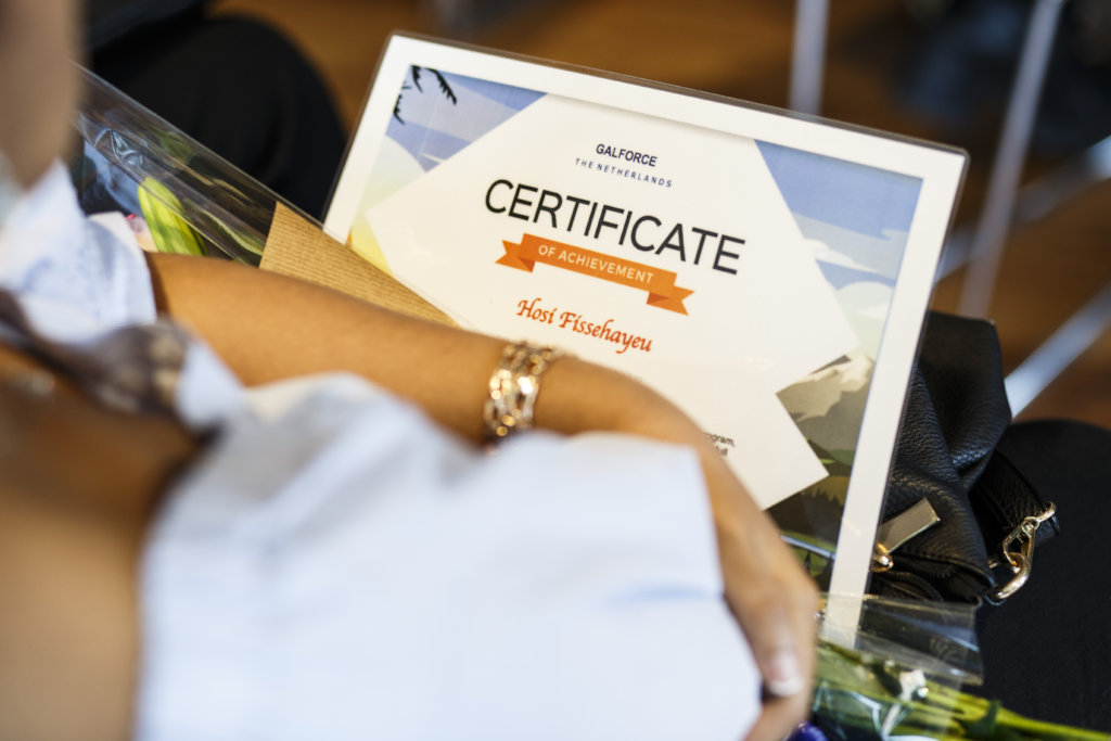 Empowering female newcomers with digital skills