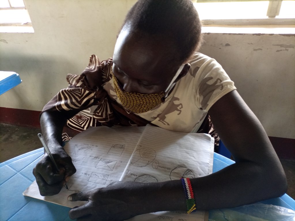 Literacy skills for 200 refugee women and girls