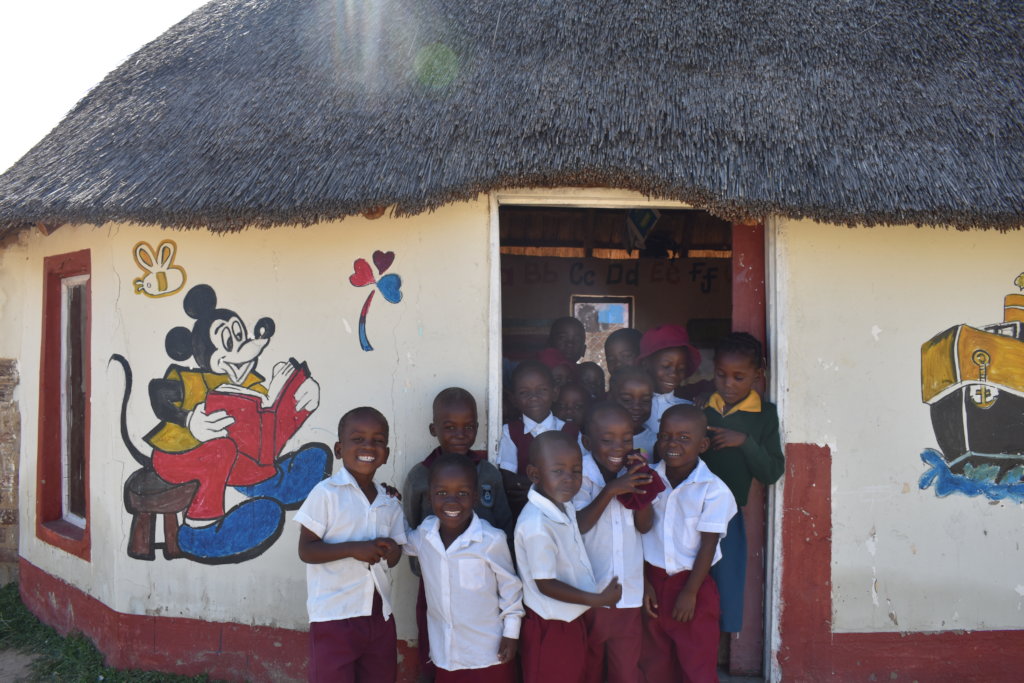 Sponsor Children to attend School in Zimbabwe