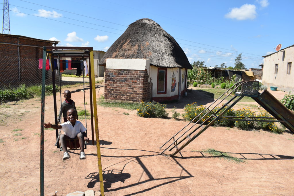 Sponsor Children to attend School in Zimbabwe