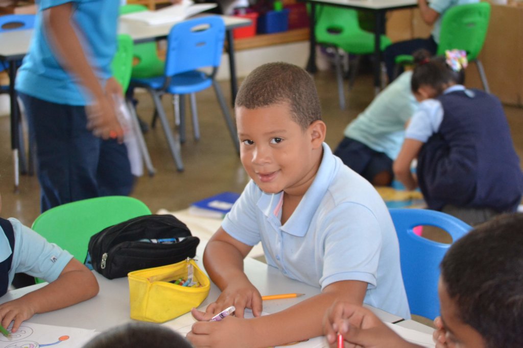 Support Montessori public education in Puerto Rico